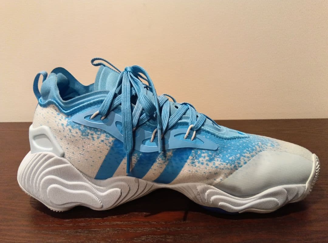 [美品] adidas Trae Young 3 サイズ27cm