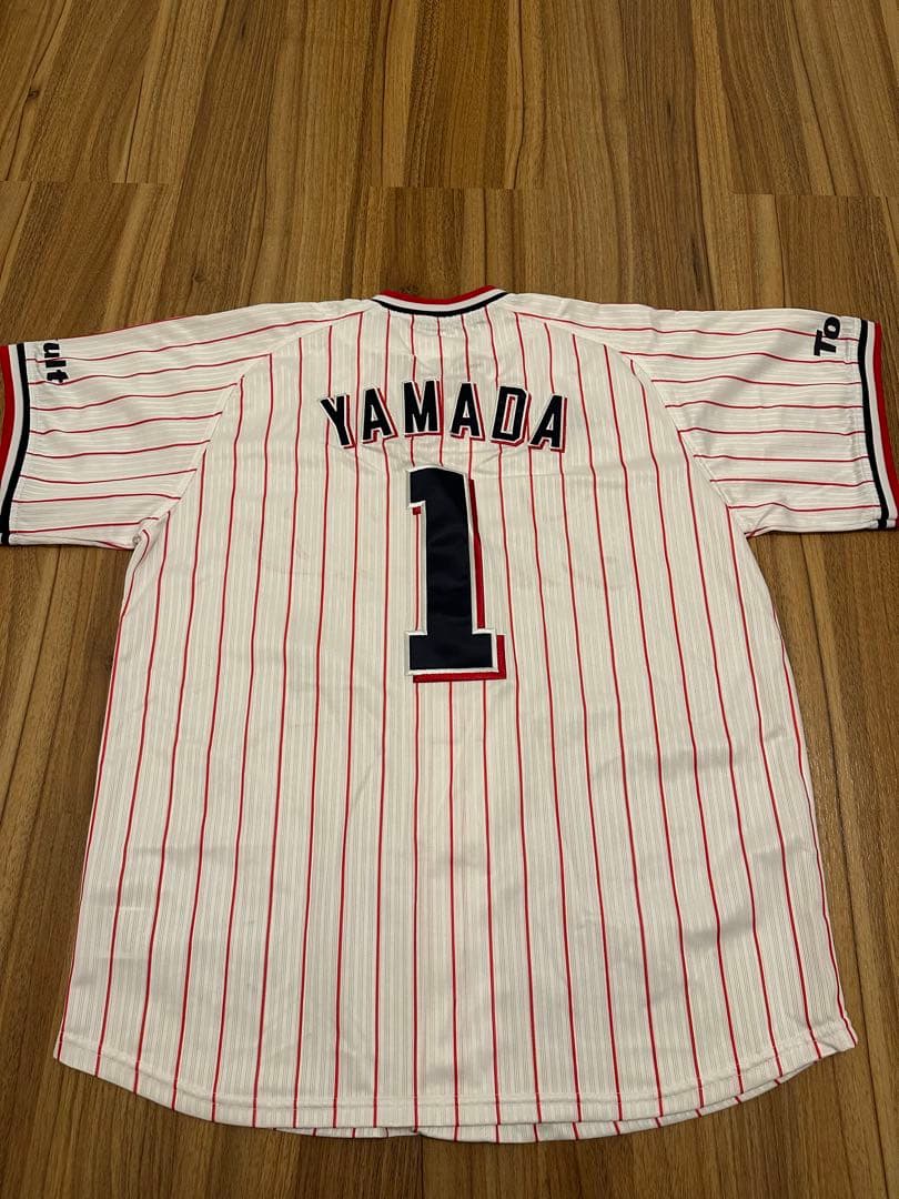 【新品未使用】ヤクルトスワローズ　山田哲人　ユニフォーム　Mサイズ