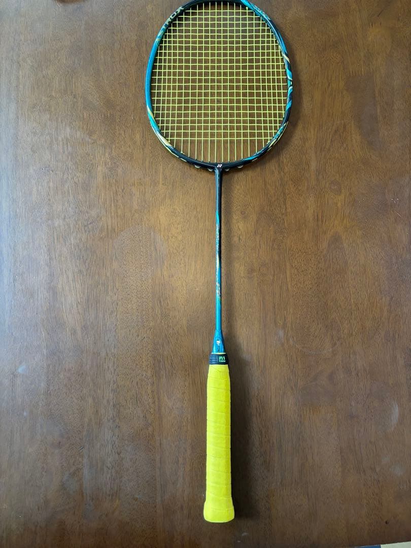 バドミントンラケット アストロクス88S PRO 3U G5