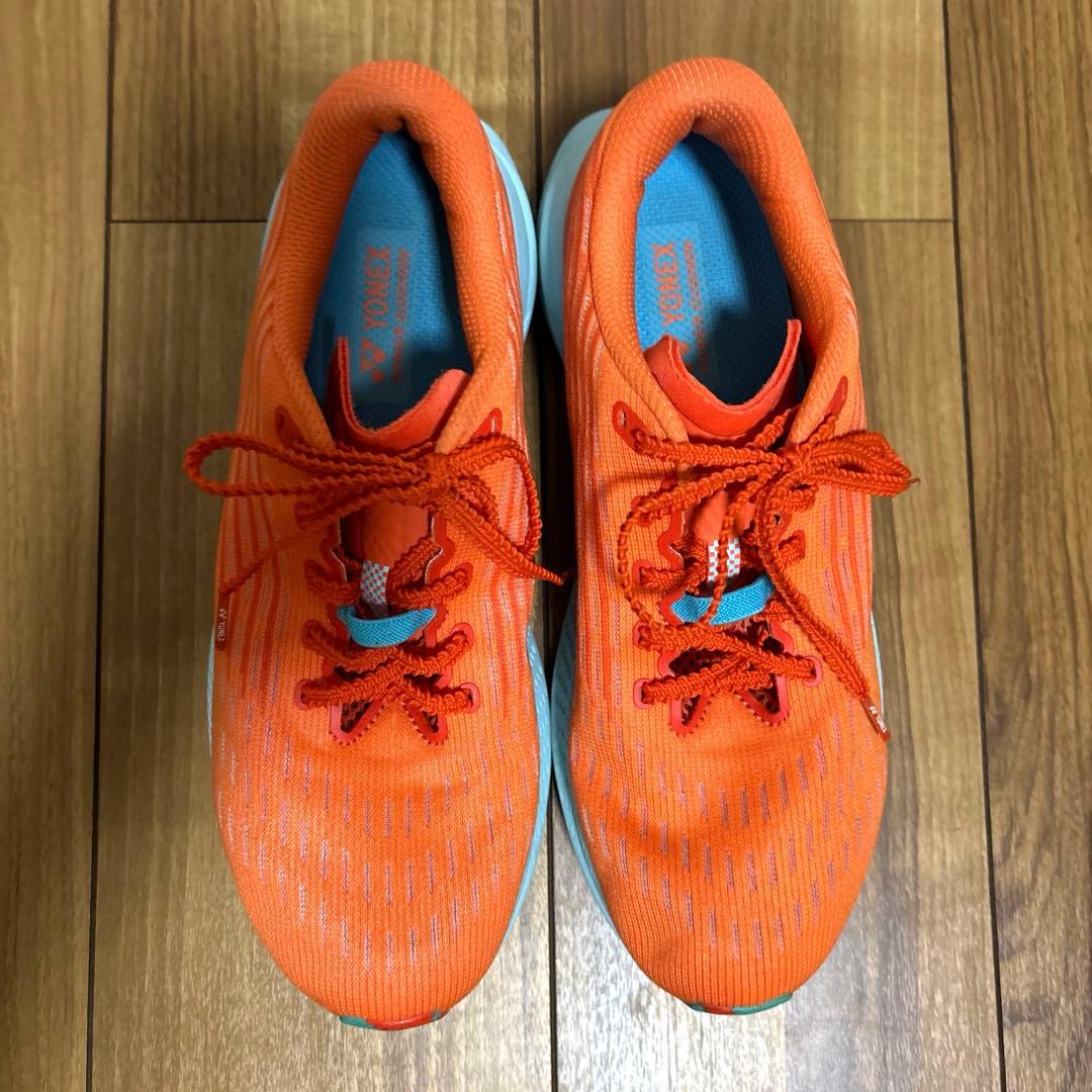 【ヨネックス】訳ありランニングシューズカーボンクルーズSR 26.0cm