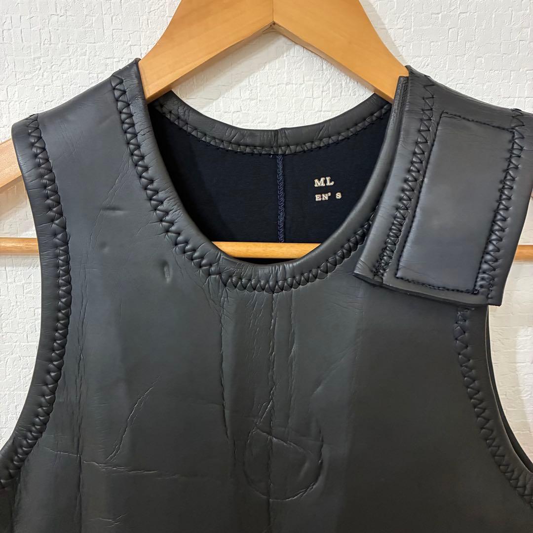 既製サイズML ショートジョン　サーフィン　ボディボード
