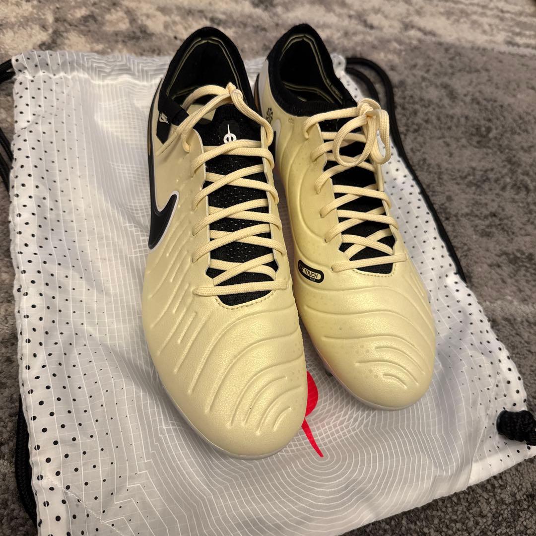 希少 新品未使用 NIKE ティエンポ10 エリート SG 天然芝用