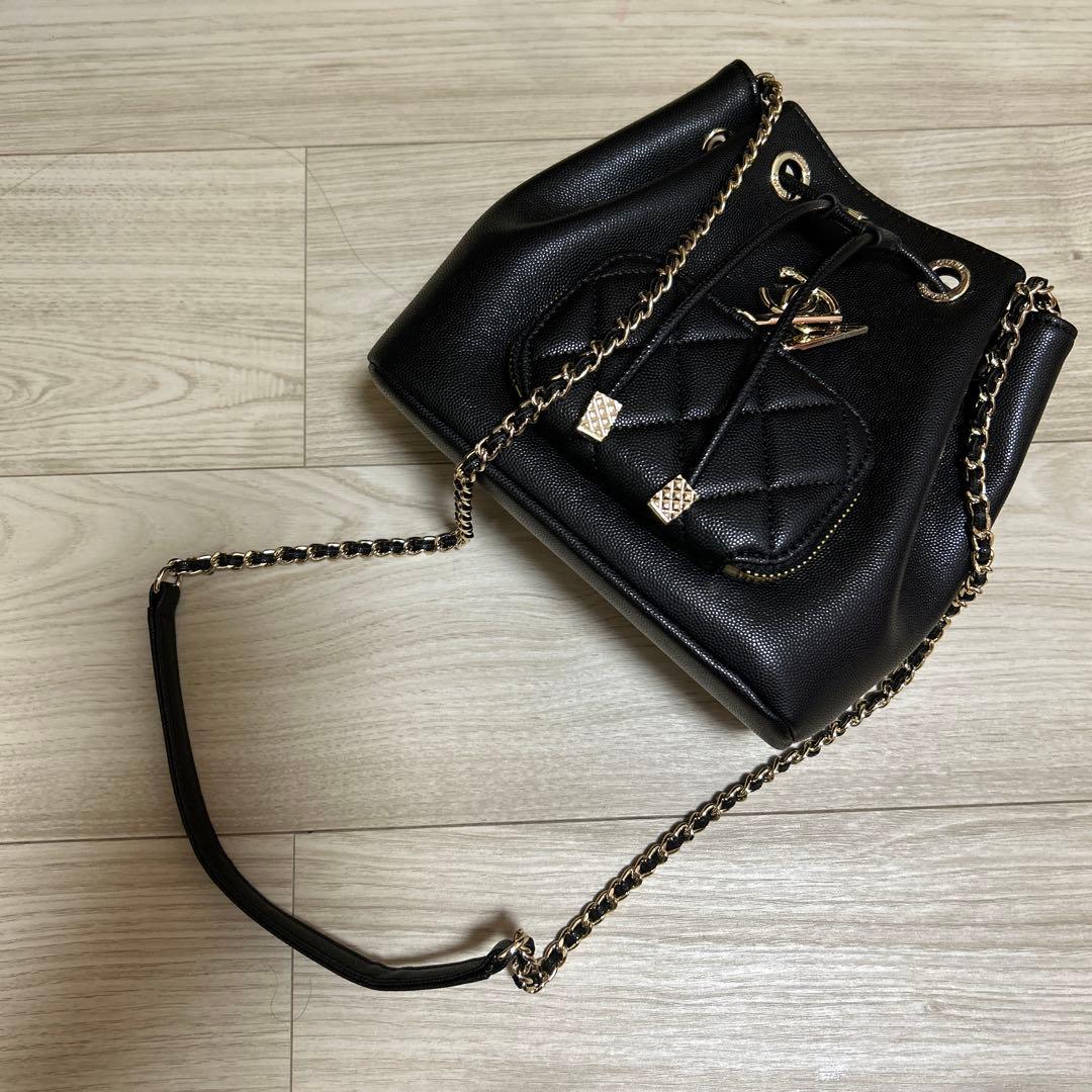 本日価格‼️ブラックレザーミニショルダーノベルティ