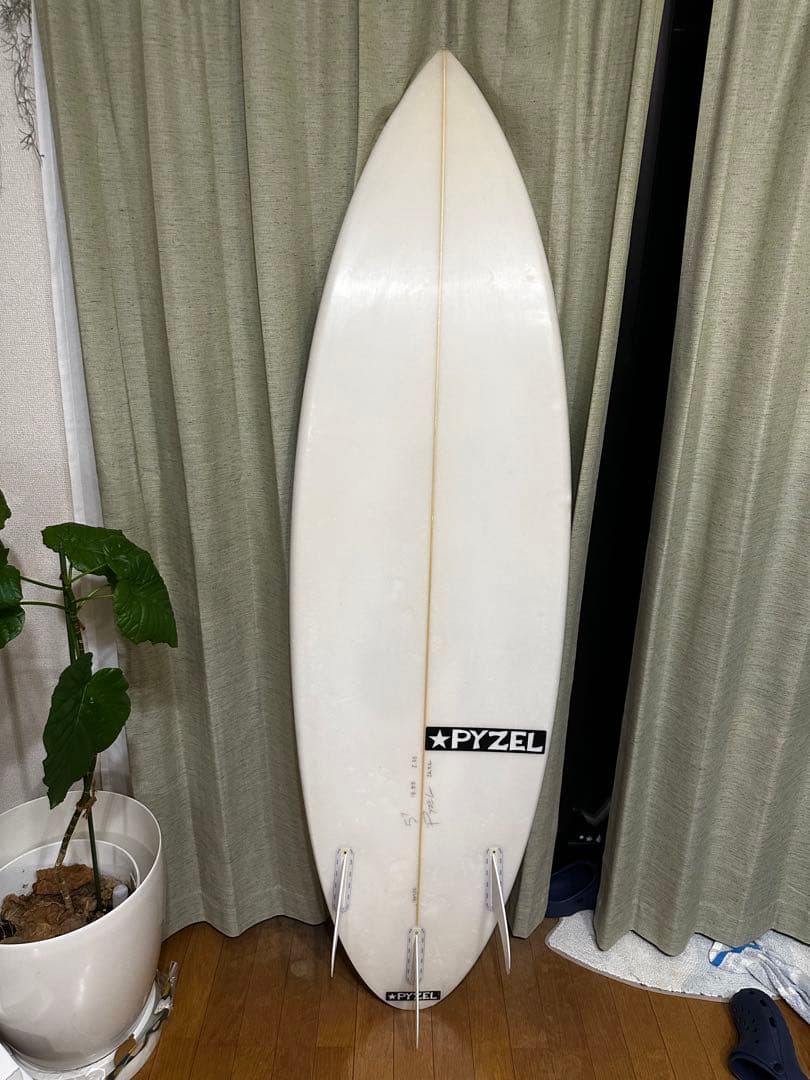 希望価格コメントへ！Pyzel ghost 5’9 パイゼル　ゴースト