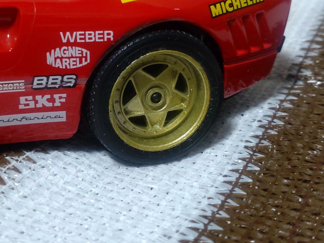 当時物　1/18 ミニカー　Bburago　ブラーゴ　フェラーリGTO 1984