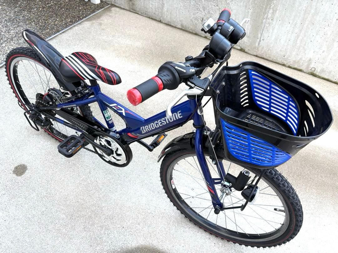 ブリヂストン22インチ　エクスプレスジュニア (外装６段変速） ブルー＆ブラック