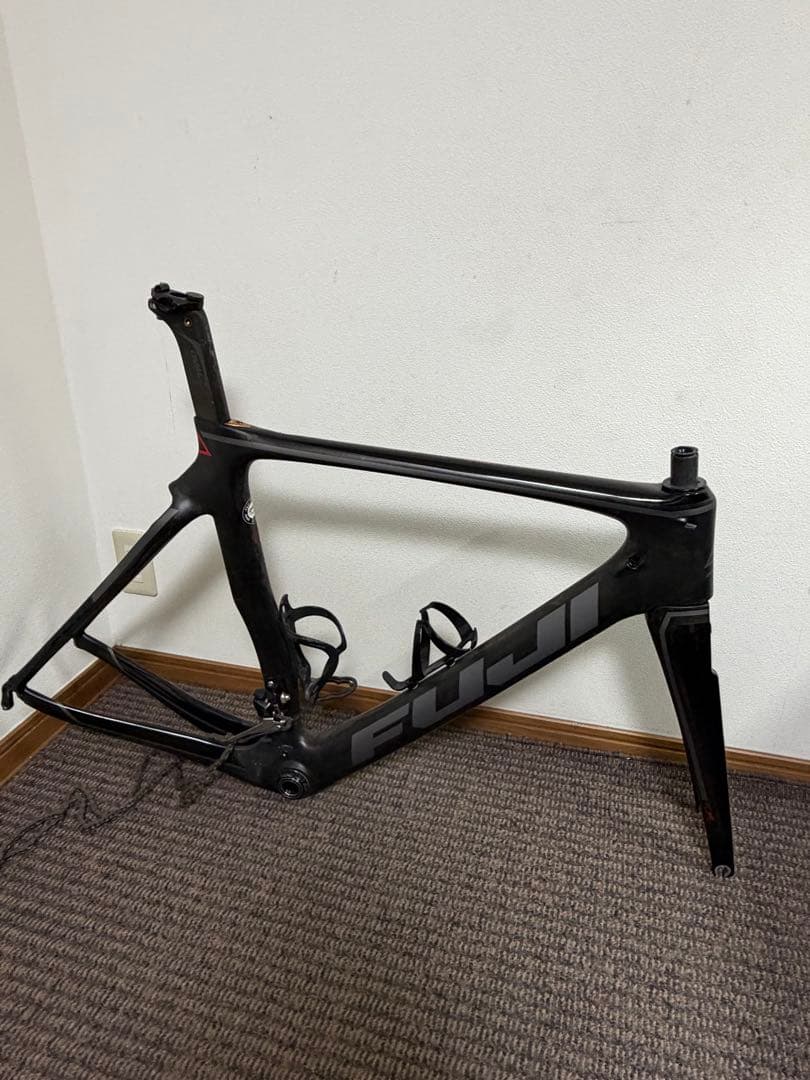 FUJI カーボンロードバイクフレーム