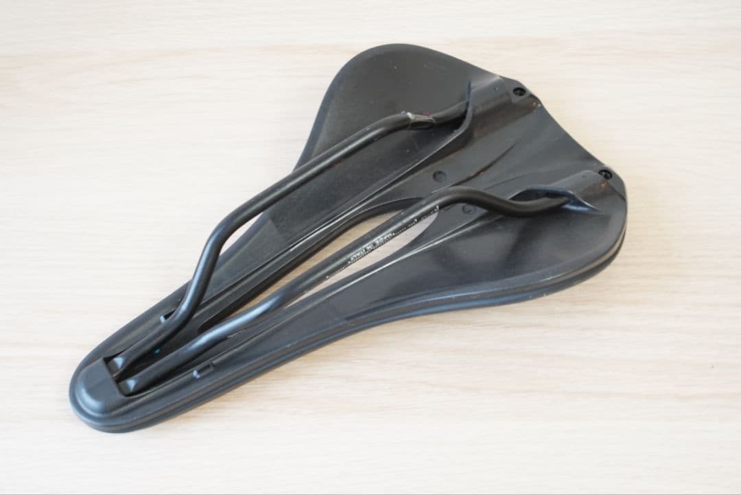 Selle Italia NOVUS BOOST EVO TM スーパーフロー