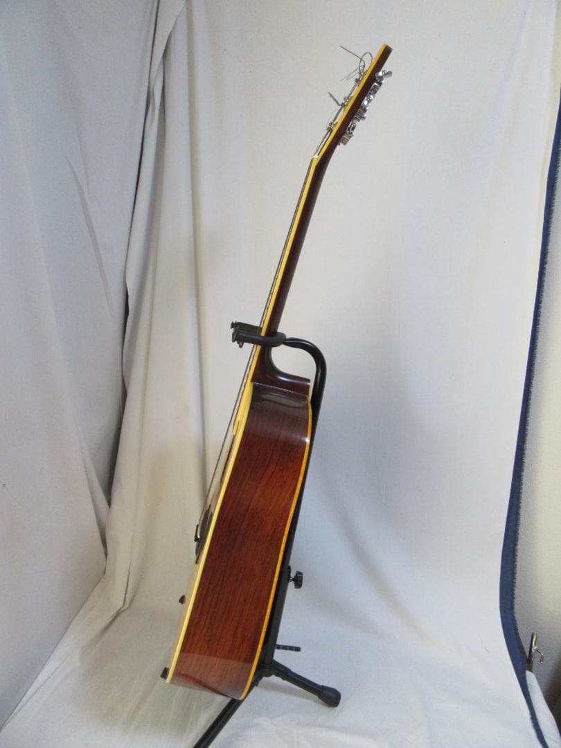 a*a様 YAMAHA FG-301B　アコースティック6弦　ケース・カポタスト