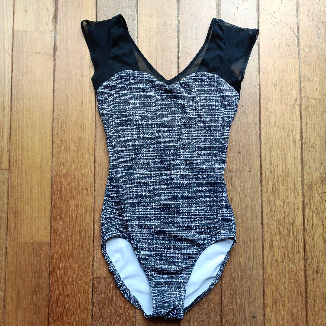 stina 、black tweedレオタード
