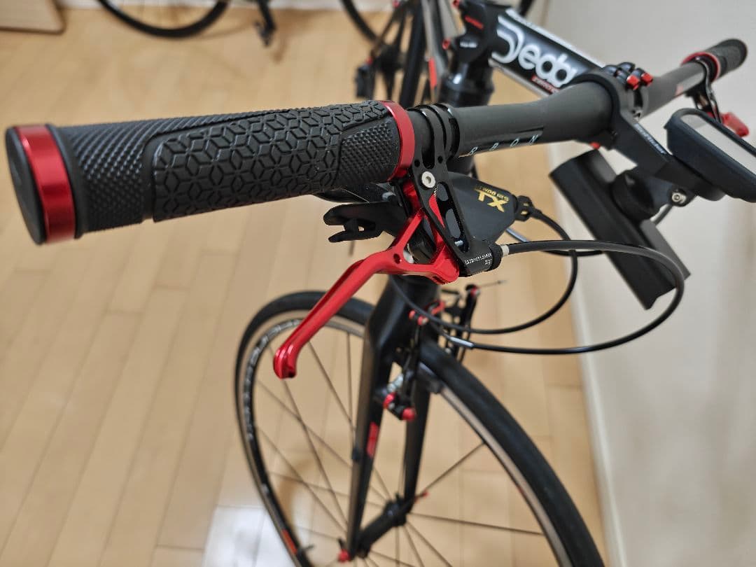 【引取限定】TREK fx3 フルカスタム　カーボンパーツ多数　通勤快速