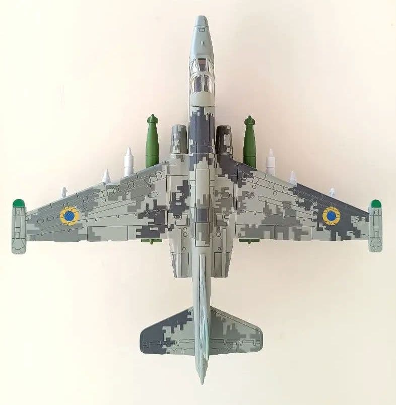 DCSで有名な２機体　su-25とP-51ムスタング　1/72