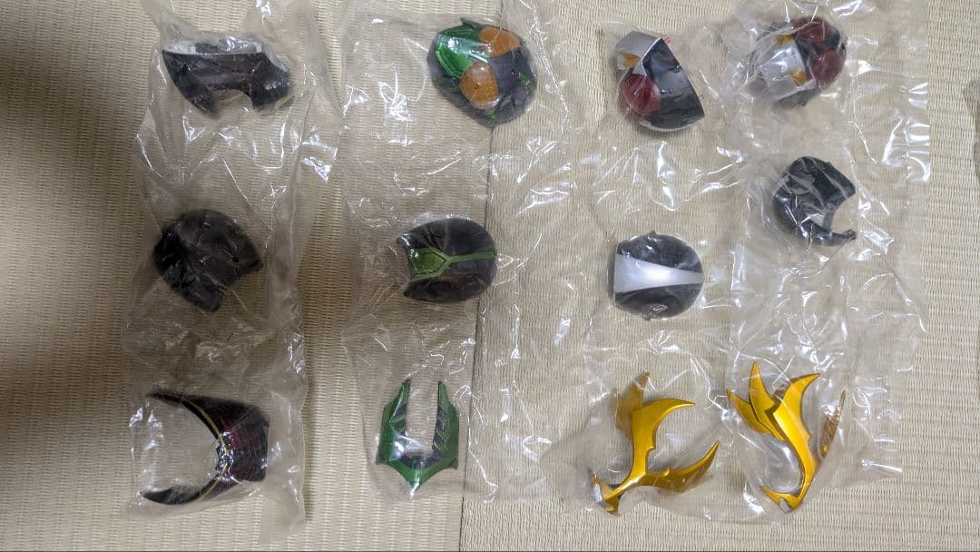 ライダーマスクコレクション 18体