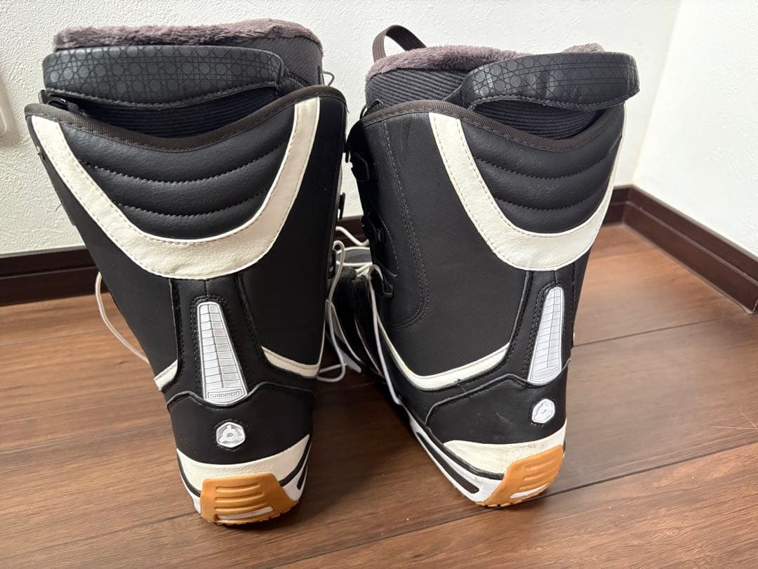 SALOMON dialogue wide 27cm ケース付き