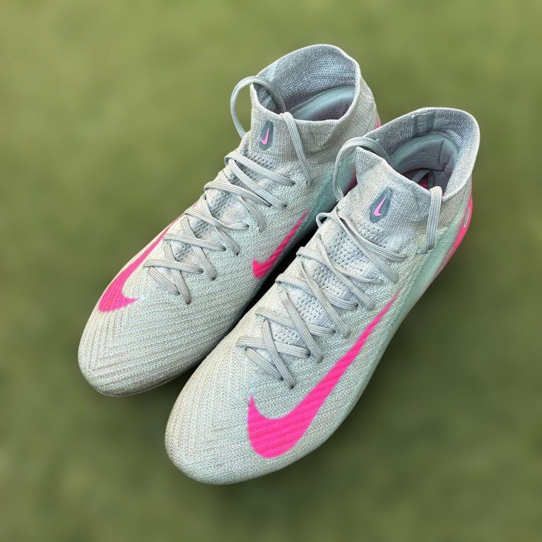 Nike サッカーシューズ グレー/ピンク ハイカット