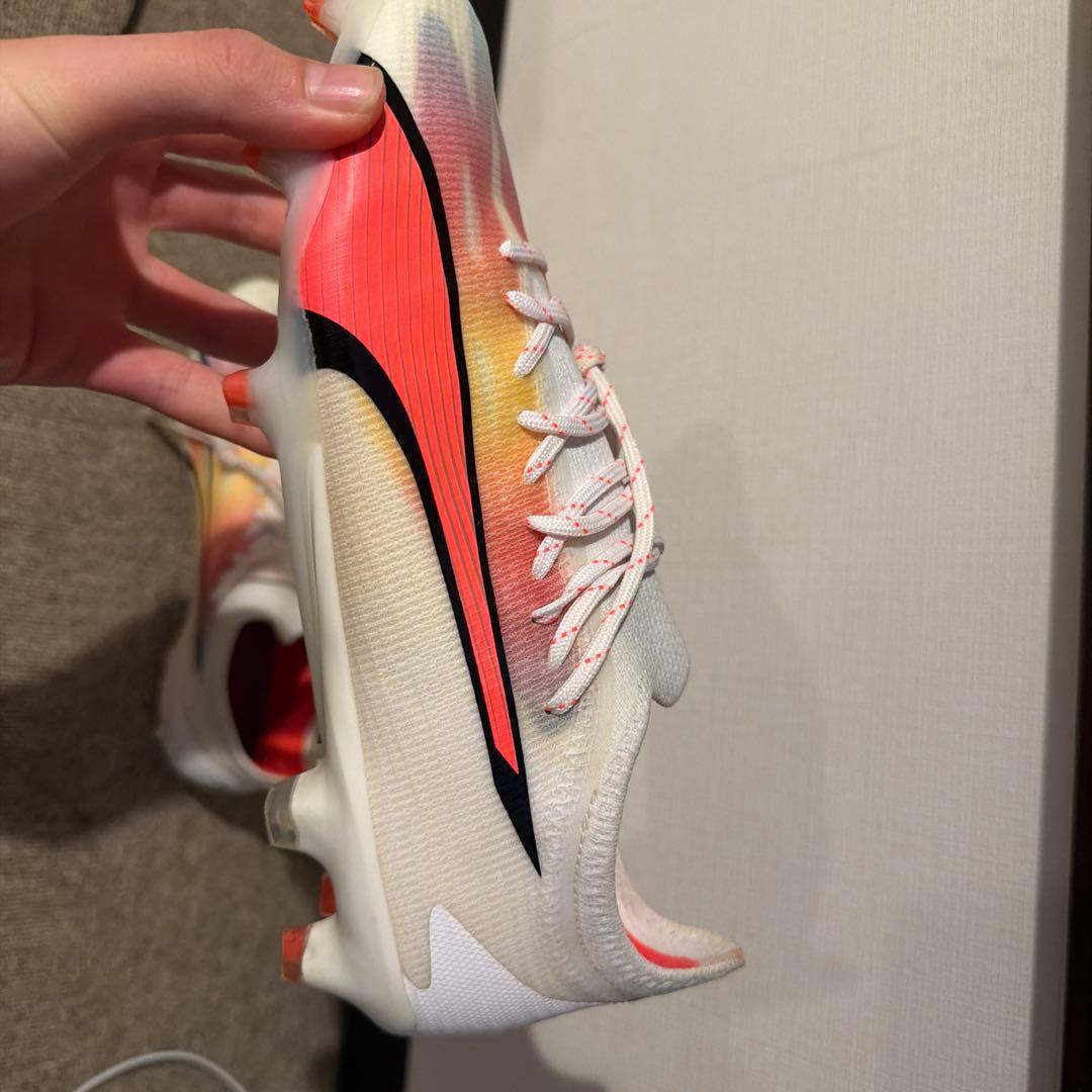 Puma ウルトラアルティメット　サッカーシューズ ホワイト/ピンク/オレンジ