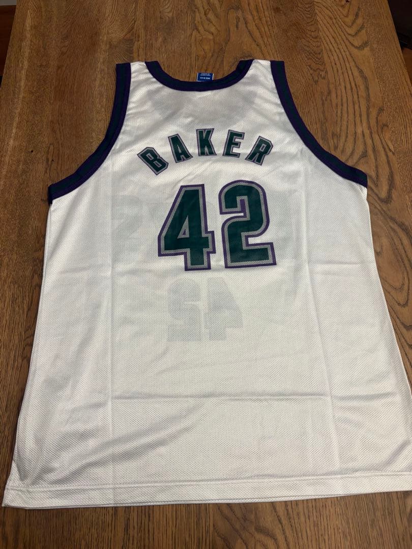 NBA ミルウォーキーバックス　ビン・ベイカー選手　ユニフォーム　Mサイズ　美品
