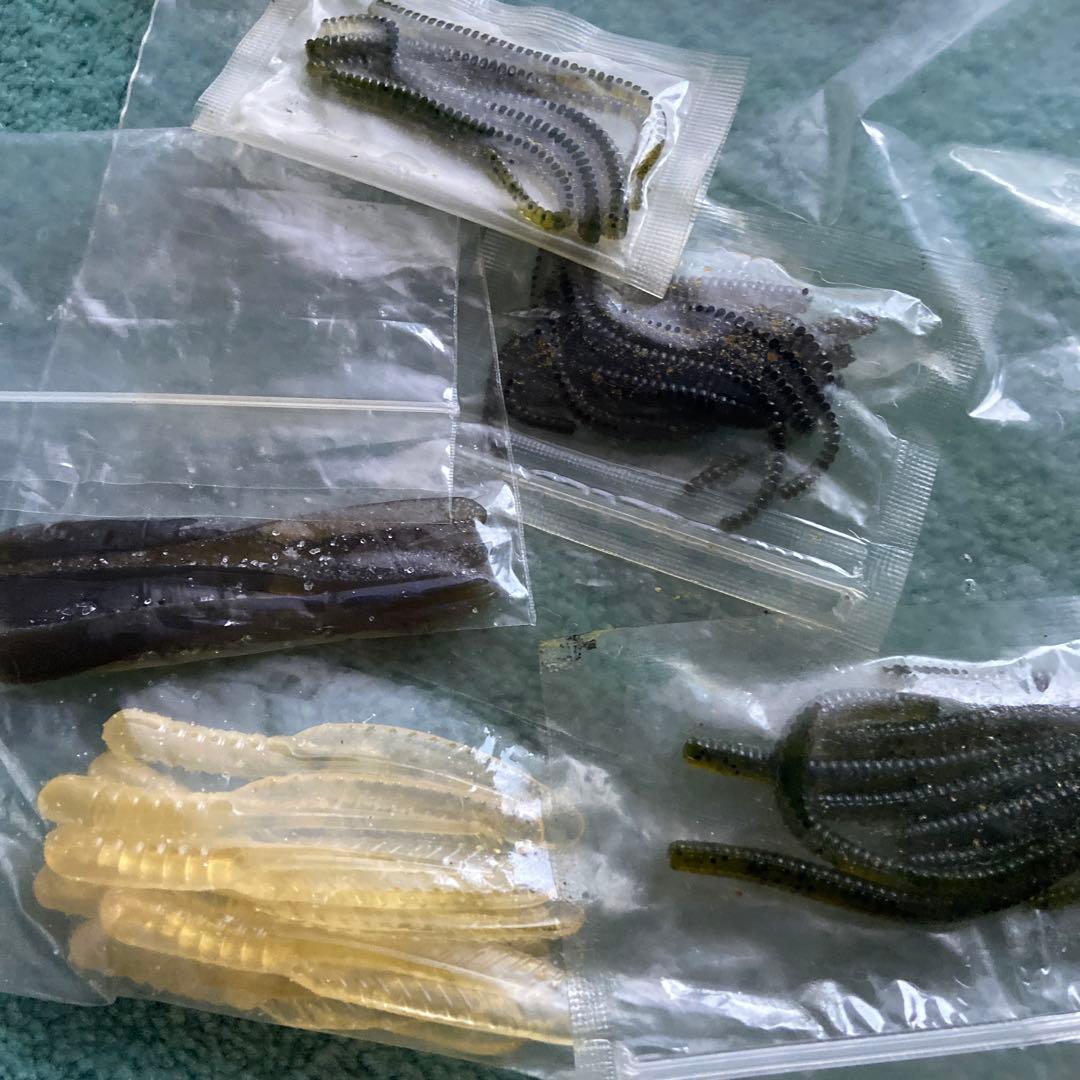 古いワーム　フック　レア　釣り　フィッシング 大量　まとめ売りゲーリーヤマモト