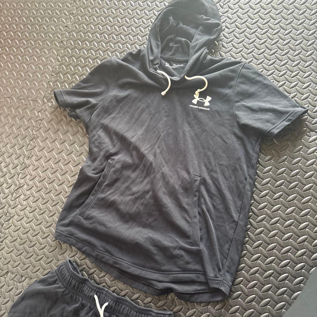 Under Armour 上下セット 黒　パーカー　アンダーアーマー