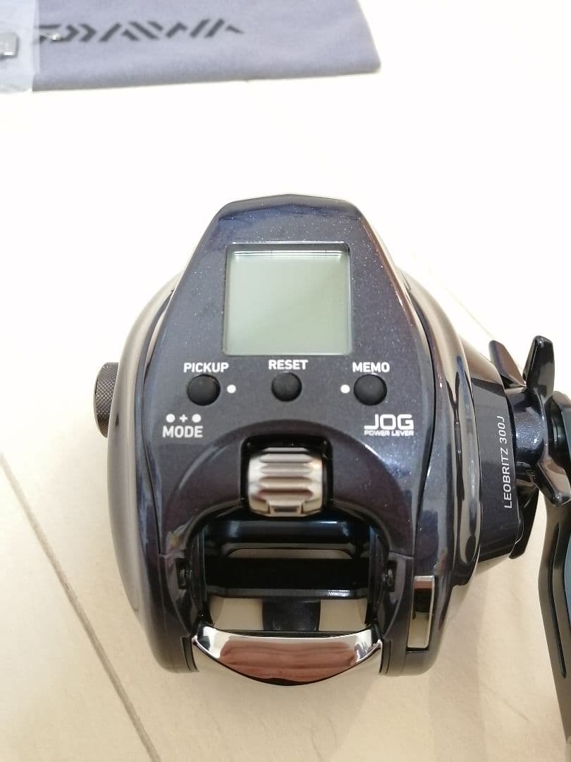 たかにー　[極美品] ダイワ　23 レオブリッツ 300J　 電動リール