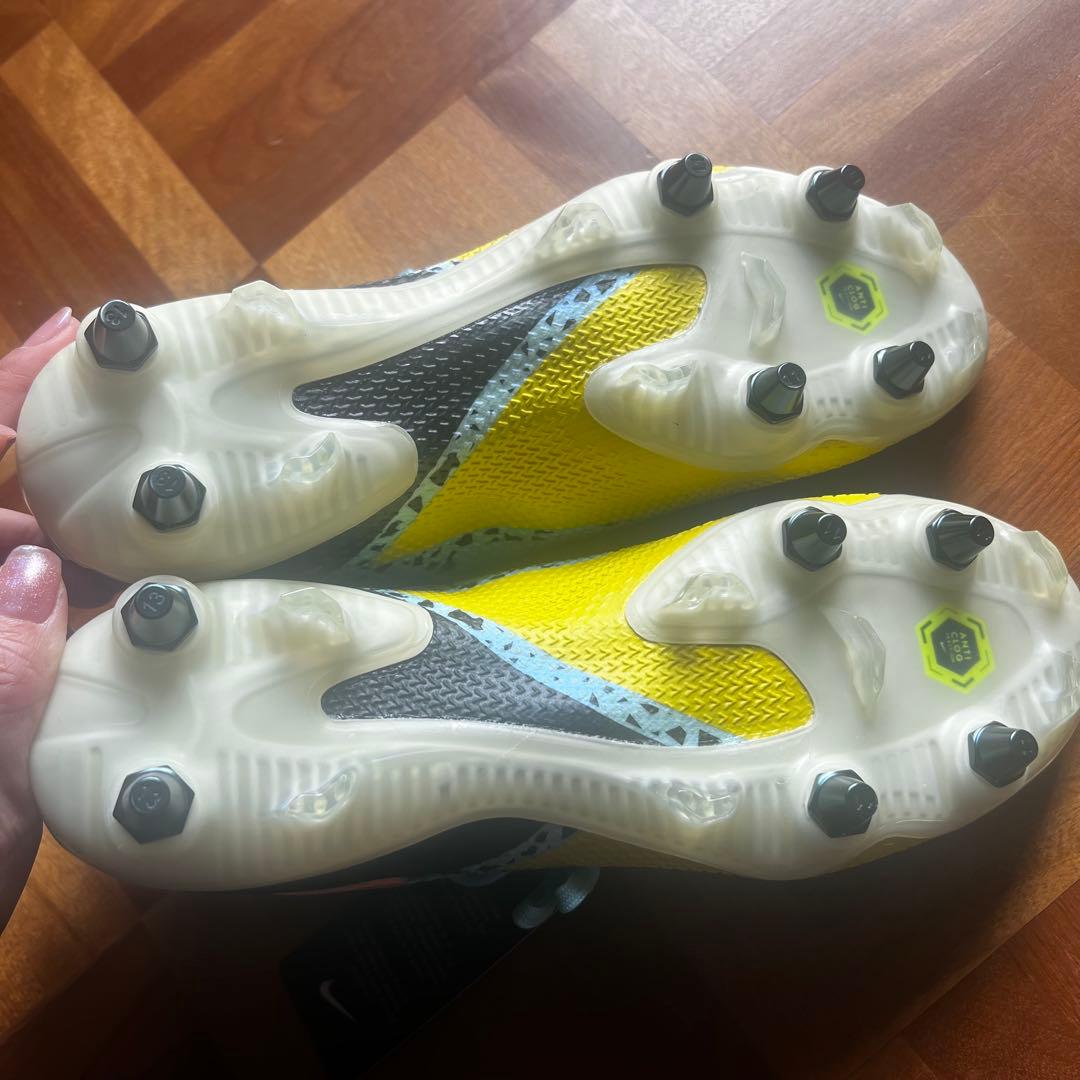新品未使用！ナイキ ファントム GT2 エリート 24cm Nike スパイク