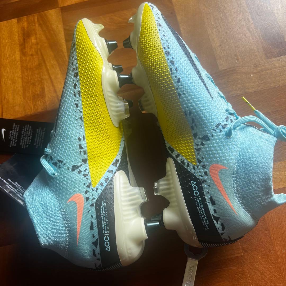 新品未使用！ナイキ ファントム GT2 エリート 24cm Nike スパイク