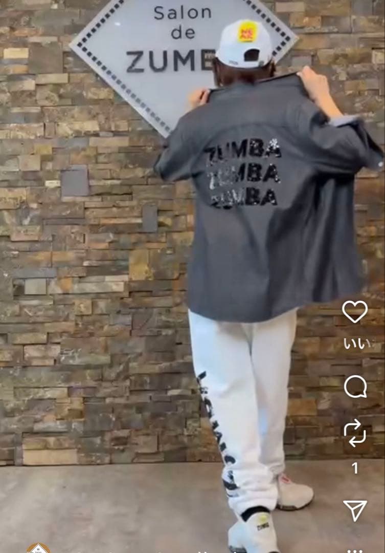 【正規品】ZUMBA シャツ XS
