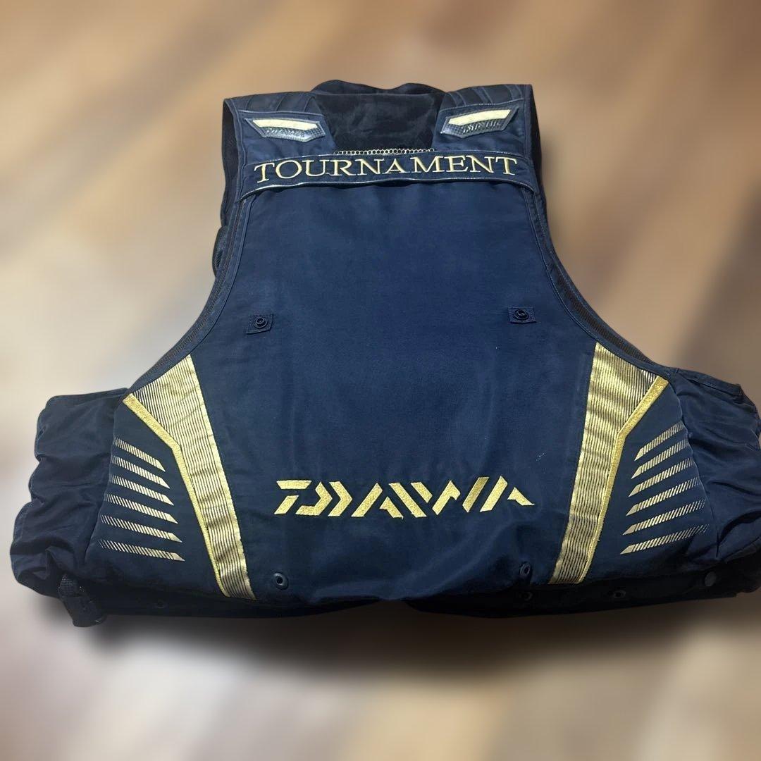 Daiwa トーナメント　ライフジャケット　XL