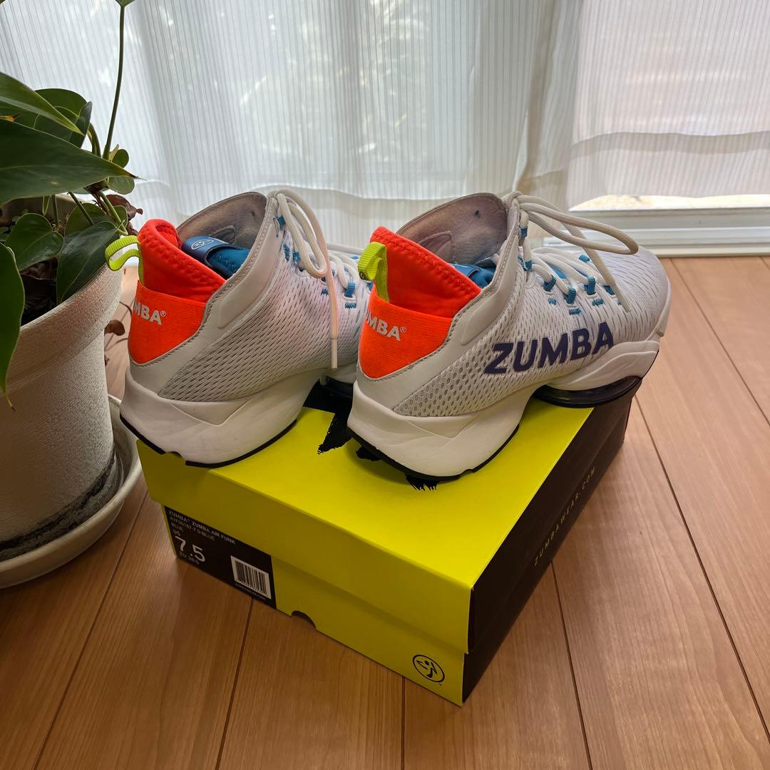 ZUMBAシューズ24.5cm 正規品
