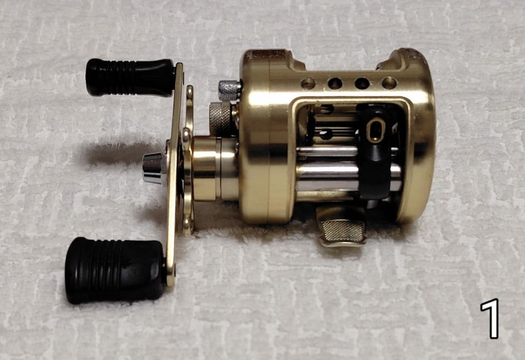 シマノ カルカッタ50XT ベイトリール中古品