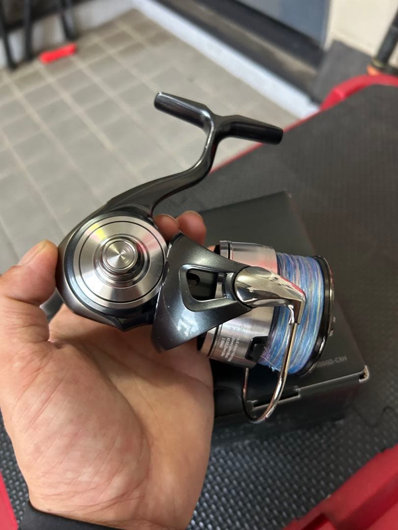 24セルテートLT5000D-CXH スピニングリール
