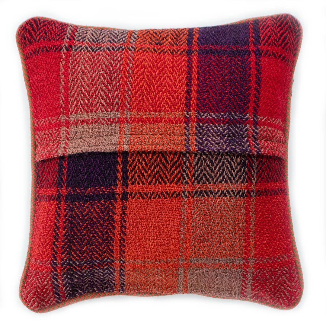 ペルシャ手織りキリム　クッション　約40×40cm　定価16500円　No.62