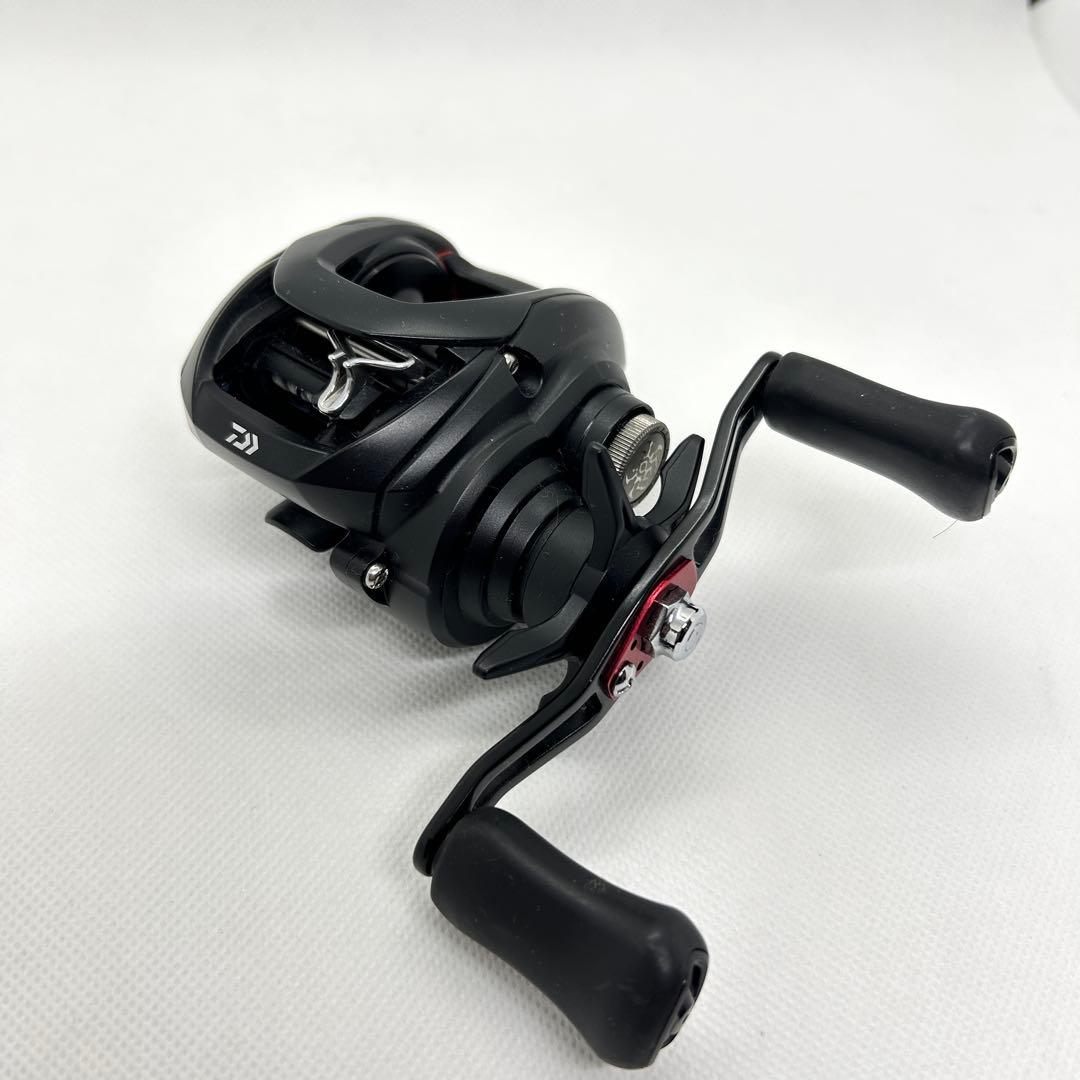 【美品】 ダイワ タトゥーラ 100SHL 7.1 ベイトリール
