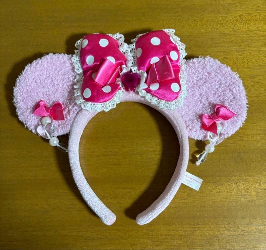 ディズニー ミニー　カチューシャ　ピンク　リボン ドット柄 イヤリング