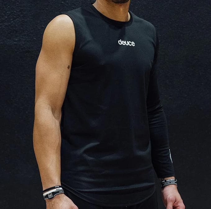 ウェア Deuce One Arm Sleeve Performance Shirt M