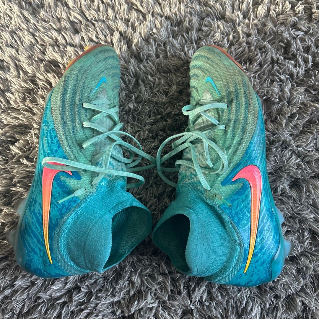 Nike ファントムルナ2 エリート