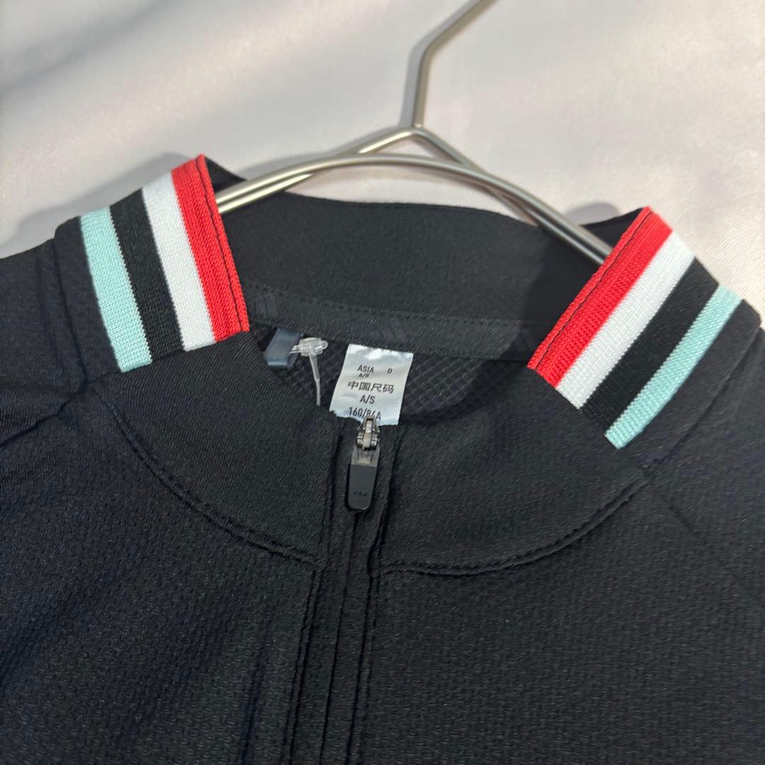 新品adidasゴルフ　薄手ハーフジップシャツ　サイドプリーツスカート　春夏