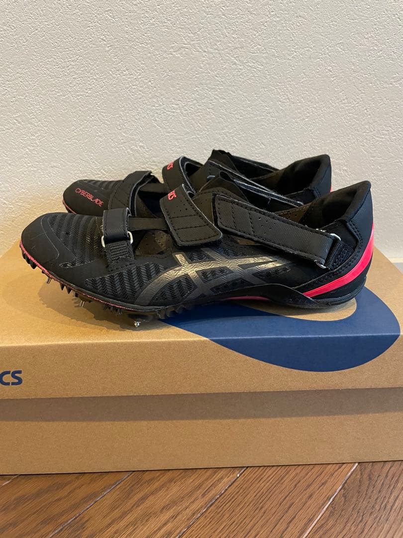 ASICS CYBERBLADE 16ブラック スパイクシューズ　24cm