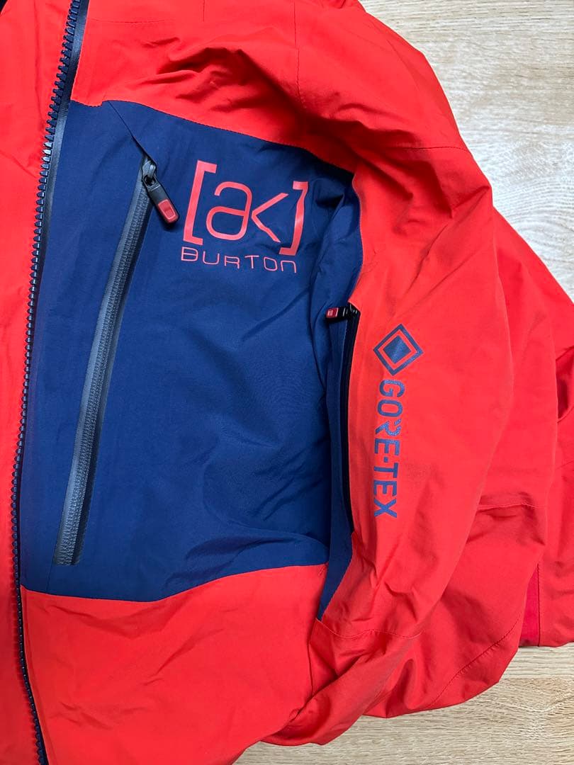 Burton akジャケット　カーゴパンツ　グローブ　ニット帽　セット