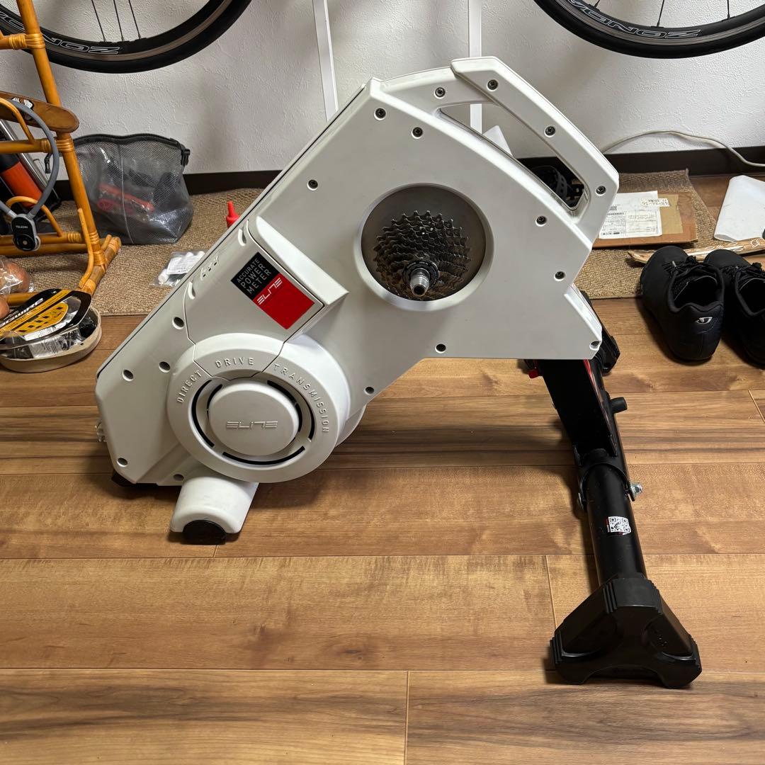 ELITE DRIVO スマートトレーナー　ローラー台