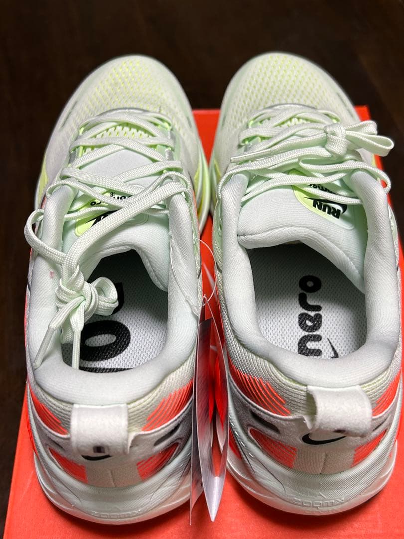 超特価‼️NIKE VOMERO18(新品未使用) 26.5cm