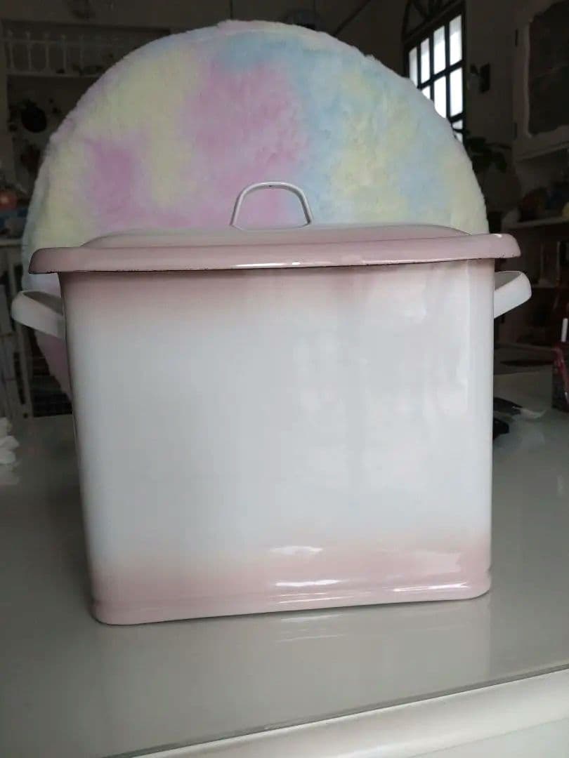 美品 イマン imane プリンセスローズ ミディ ホーロー 缶 ヴィンテージ