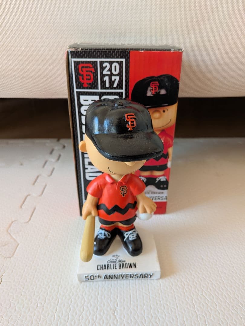 チャーリー・ブラウン ボブルヘッド　50周年　MLB　ジャイアンツ　球場配布品