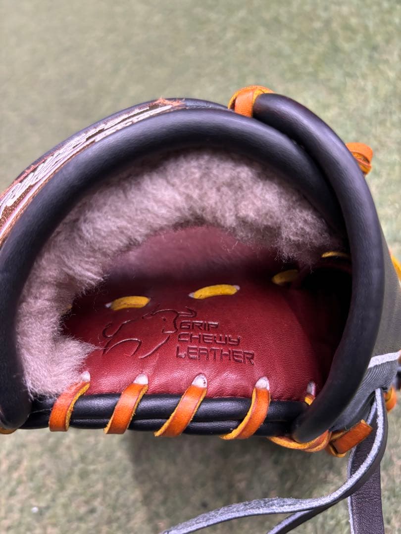 硬式PRO PREFERRED Wizard #02 Embossed 内野手用