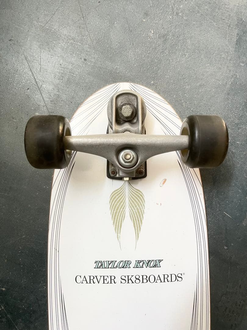 Carver SK8 Tylor Knox サーフスケート