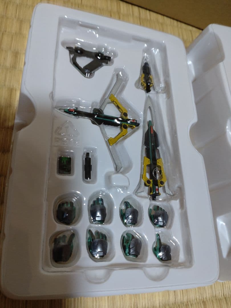 【美品】仮面ライダーゼロノス 真骨頂製法 フィギュアーツ