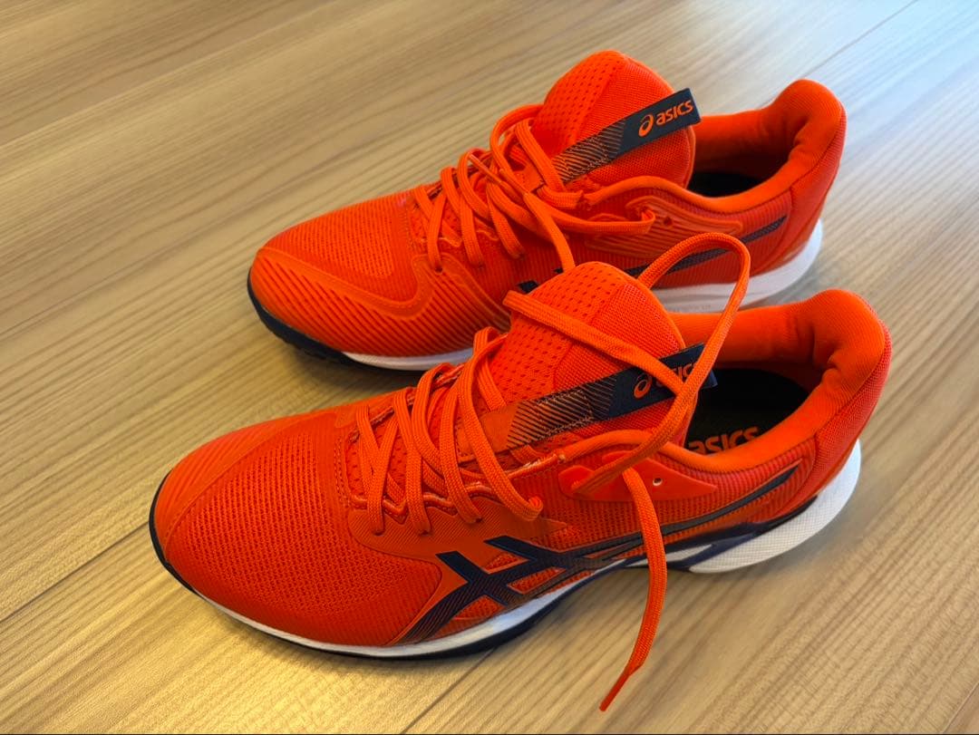 新品未使用／ASICS テニスシューズ オレンジ27cm