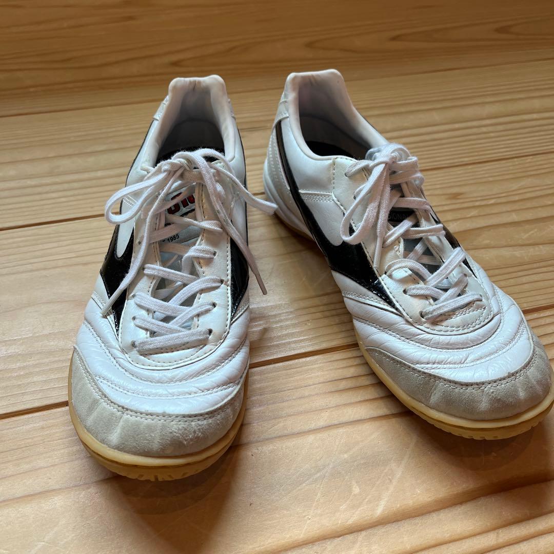 Mizuno Morelia インドアサッカーシューズ 24.5センチ