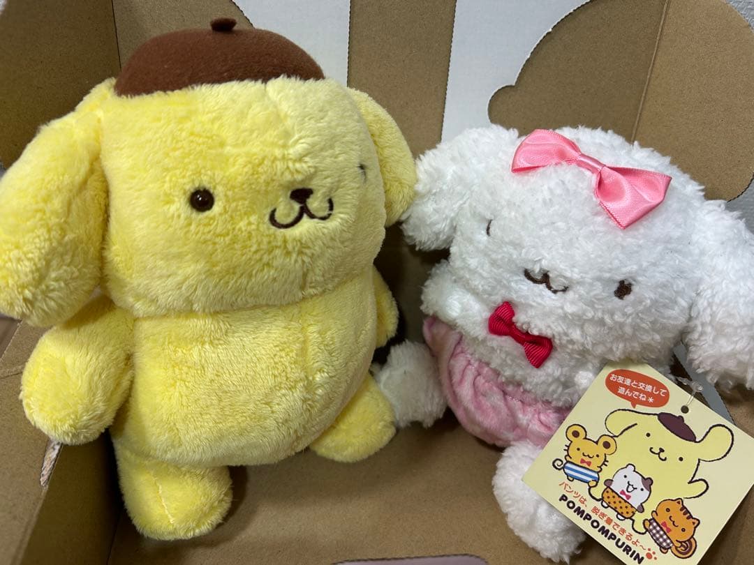ポーズがとれるポムポムプリン　きせかえプリン　洋服セット　マカロンぬいぐるみつき