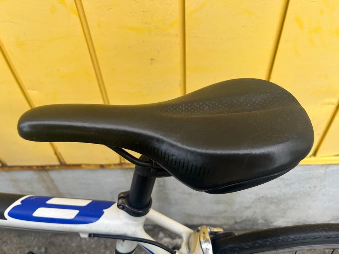 【雪ぎつね】CANNONDALE CAAD8 ロードバイク ホワイト